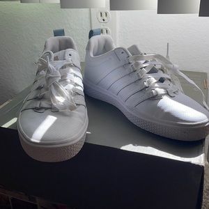 Ol school k-Swiss size 8